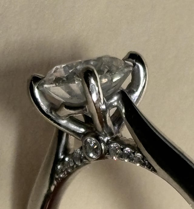 我应该担心电子环上的尖头吗？