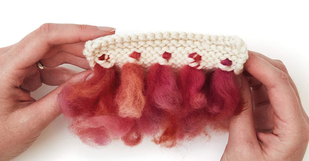 Knitted thrums