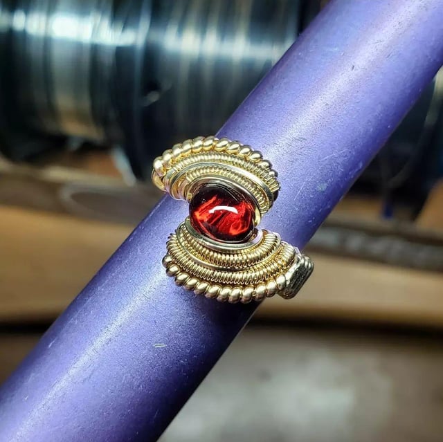 14 克拉金石榴石戒指