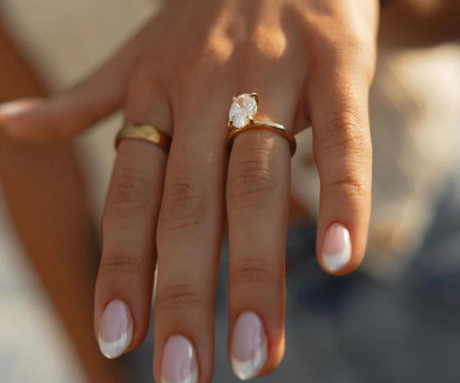 在VS实验室天然钻石中种植的钻石：哪个是您的订婚戒指的理想选择？