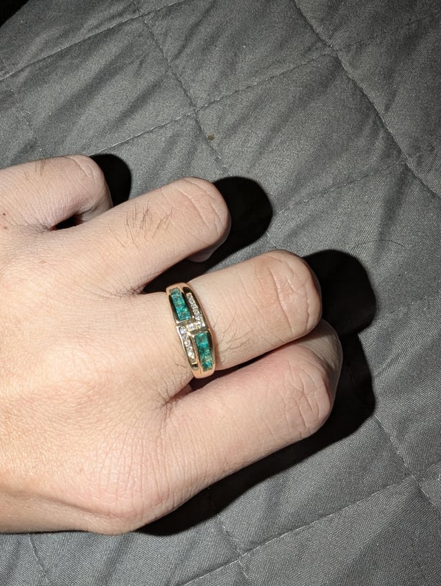 我在不断发展的系列中添加了一个新的剧集，其中有14K翡翠剧集和钻石