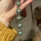 有人对此手镯有任何想法吗？