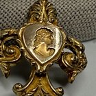 身份证？没有迹象。