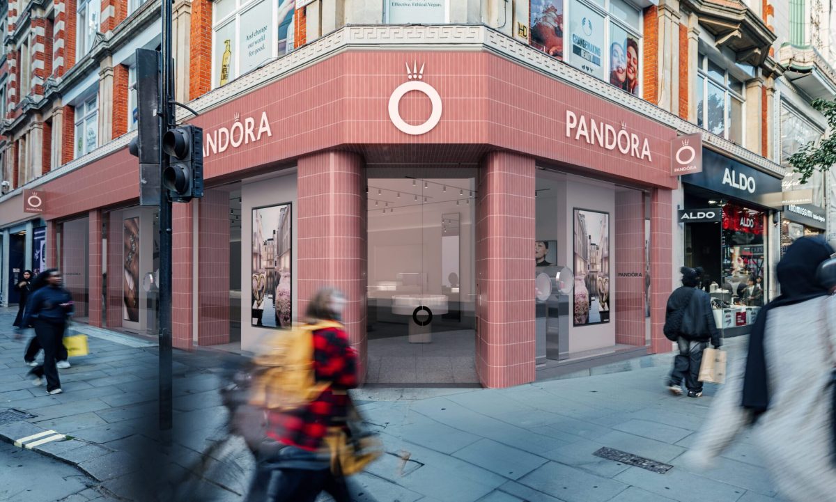 潘多拉揭示了新的牛津街西部商店