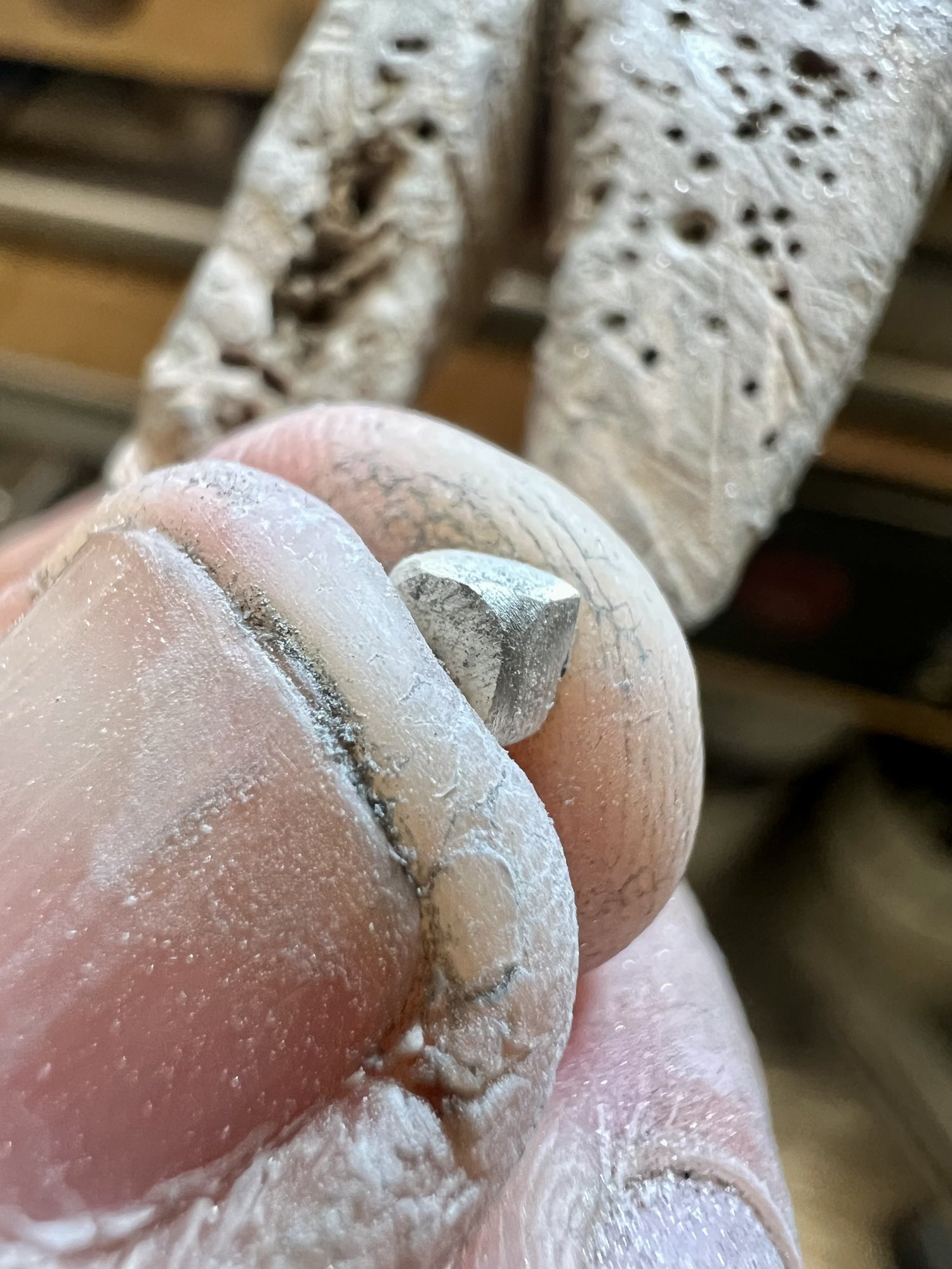 三月会见制造商 - 细节-Anna McLoughlin道德珠宝