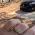 链接！九十年代的黄色钻石戒指