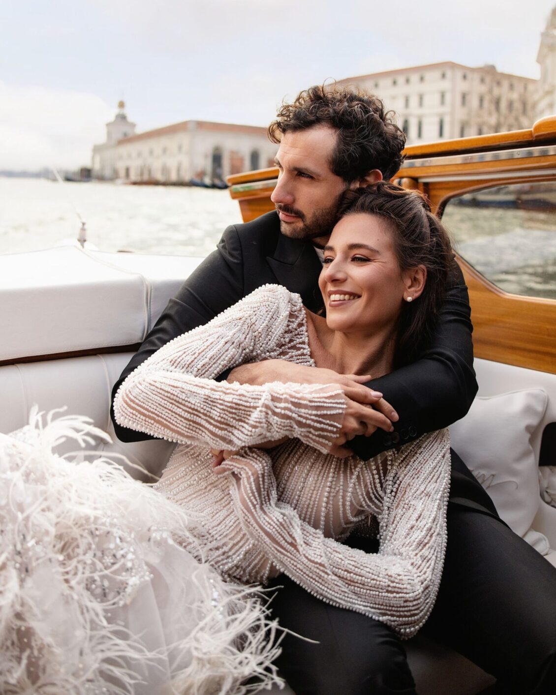 庆祝浪漫和富裕〜Wedluxe Media