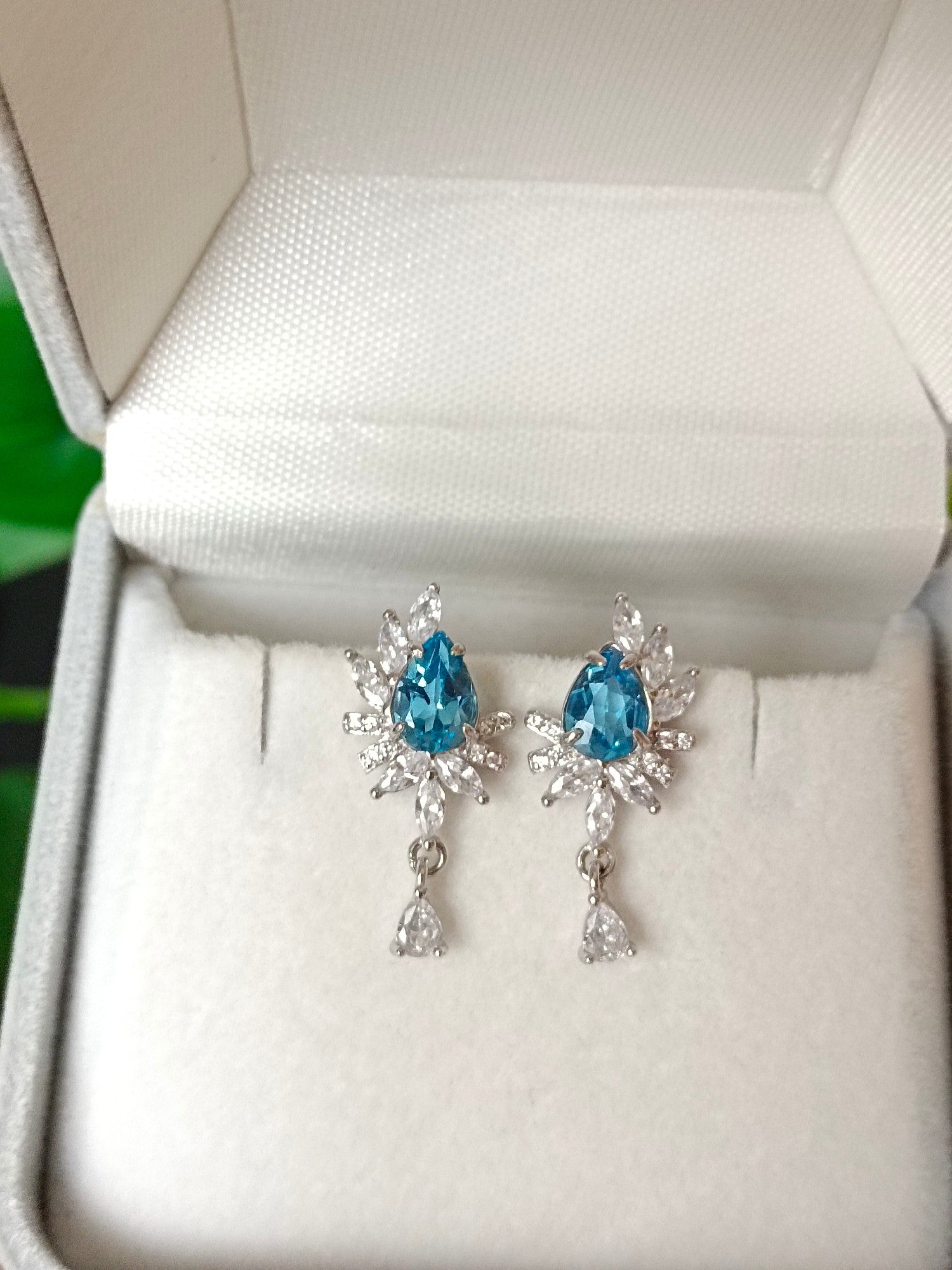 Dazzling London Blue Topaz Earrings - Exquisite Jewelry for Elegant You - 图片 2
