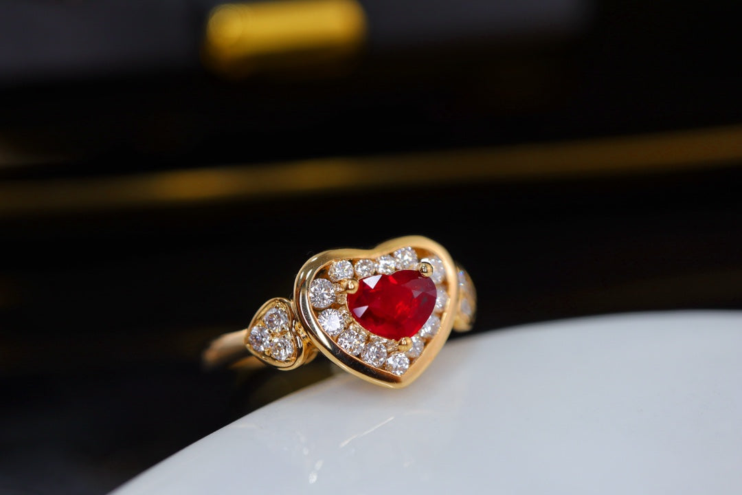 Art Deco Inspired Heavy Craftsmanship Fine Ring - Unique Heart-Cut Pigeon Blood Red Jewelry - 图片 2