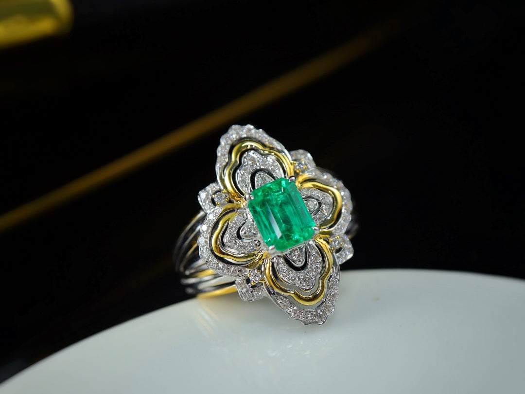 Buccellati-Style Emerald Ring with Lace Diamond Design - 图片 2
