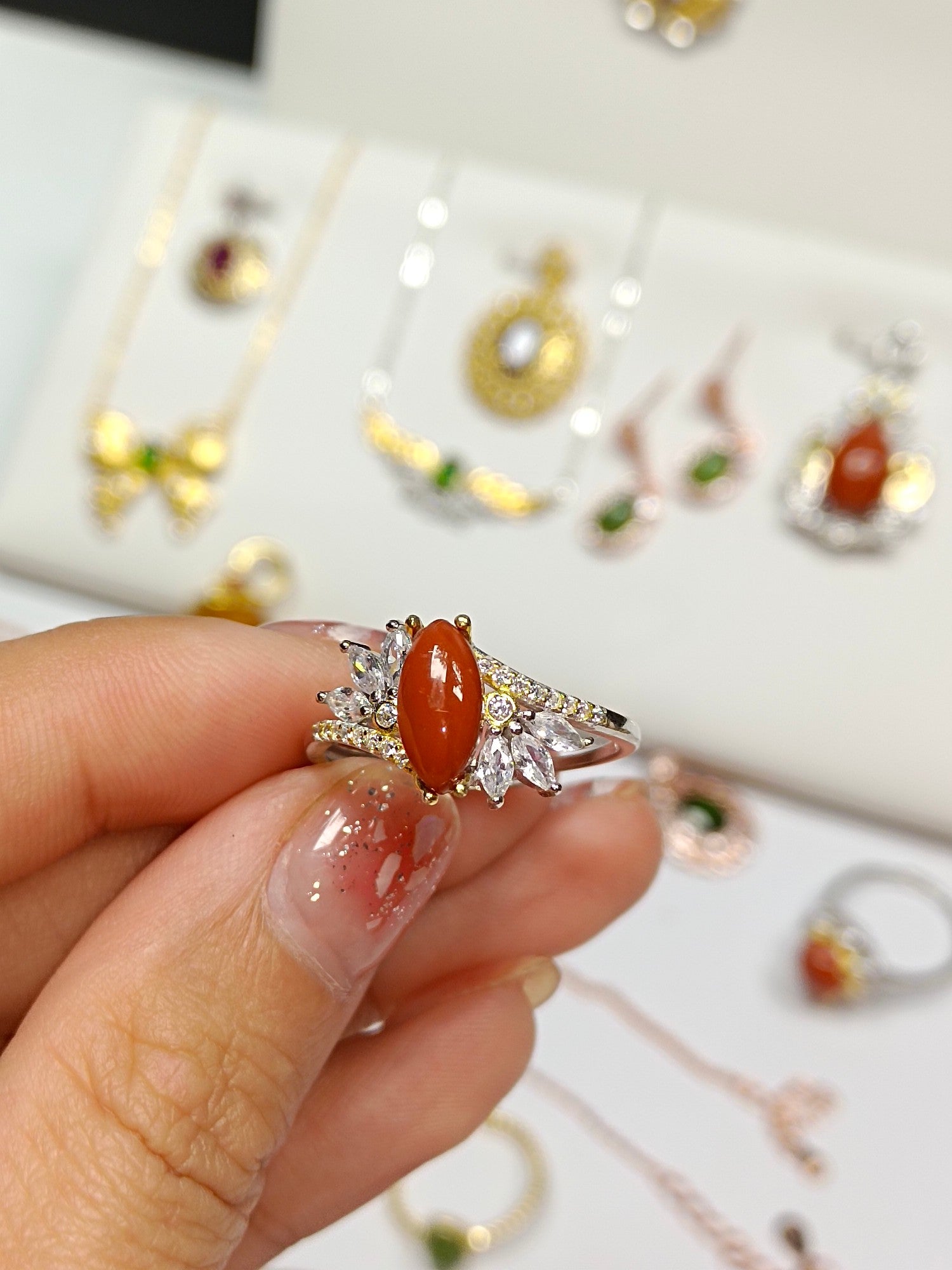Adjustable S925 Silver Embedded South Red Agate Ring - Exquisite Jewelry - 图片 2