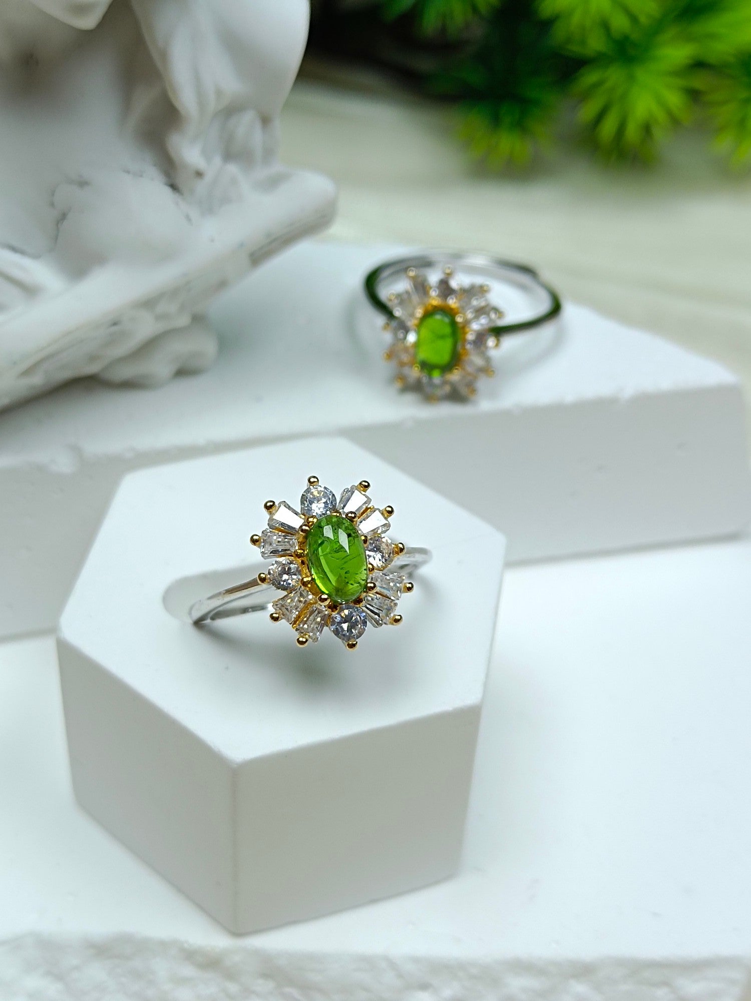 Adjustable S925 Silver Ring with Diopside Embed - Elegant Jewelry - 图片 2