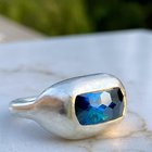 新鲜的板凳！最近使用两集，使用 - 编码的化学石 - 深蓝别致的小鸡和刮擦。两者都设置在针对每种石头专门雕刻的同类纯银之一中。