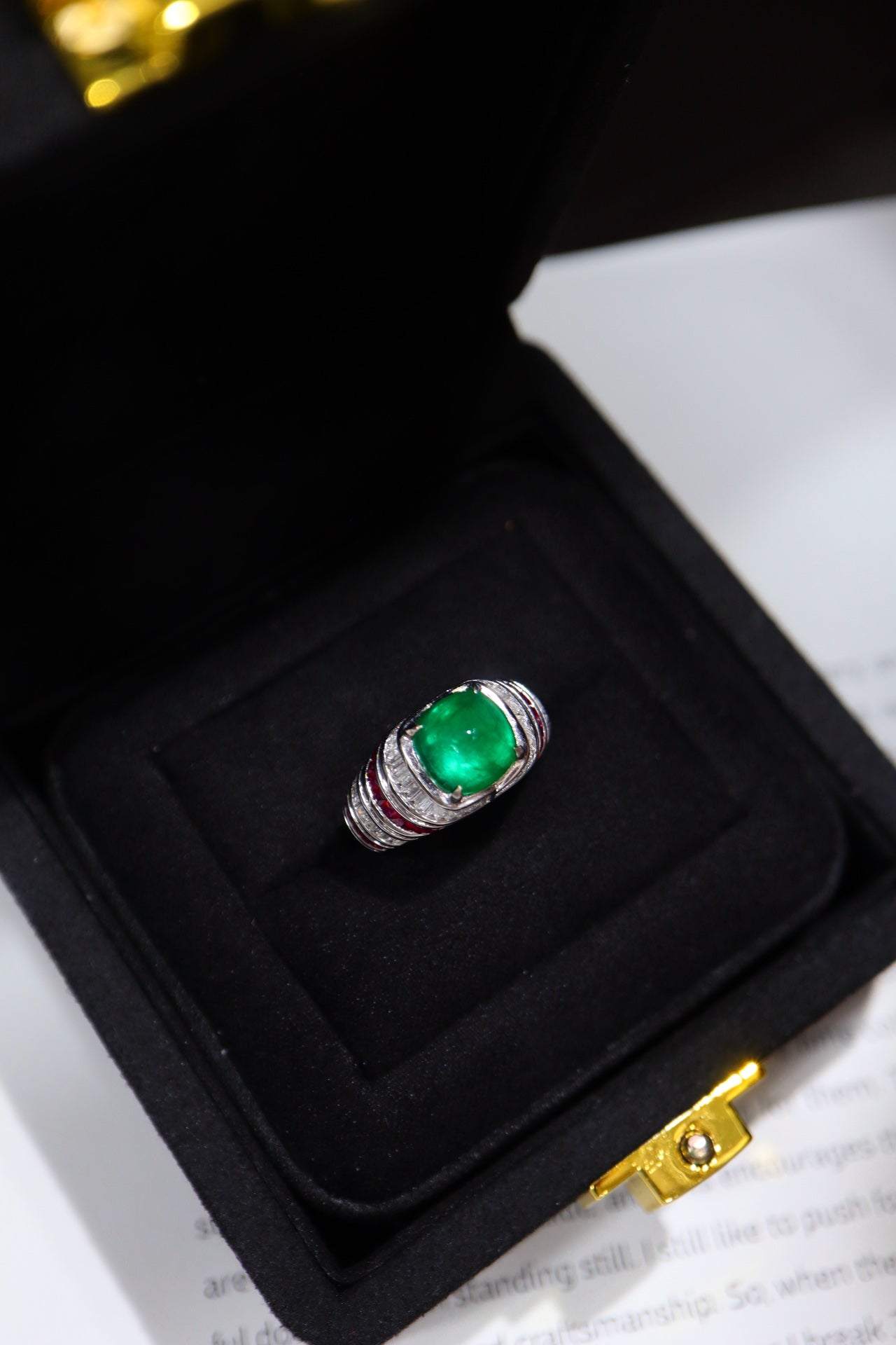 Artdeco Heavy Industry Design Emerald Cut Sugar Tower Ring - Exquisite Jewelry - 图片 3