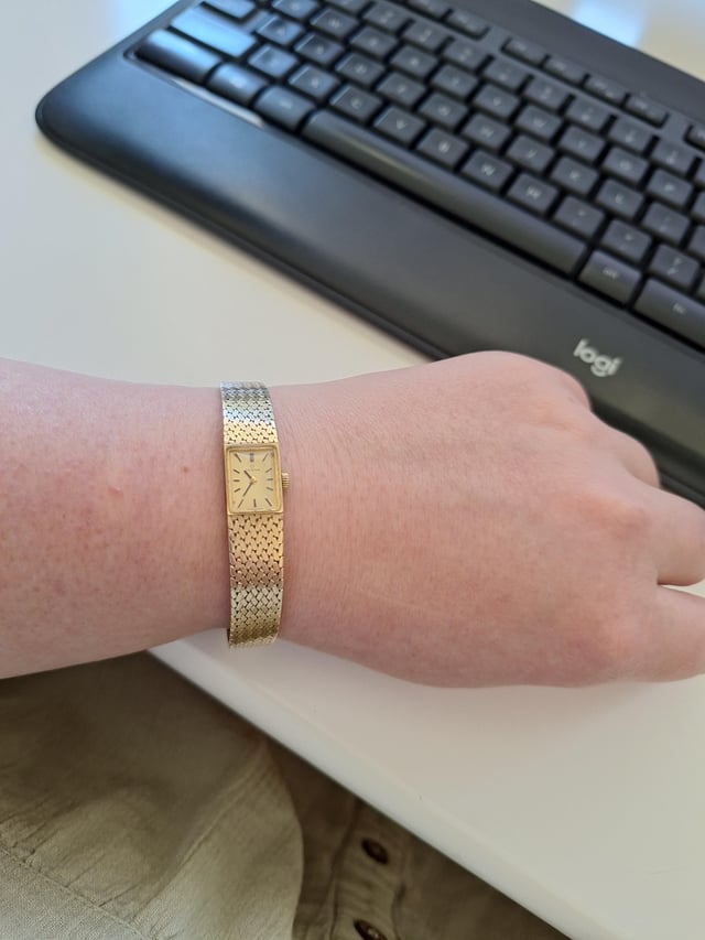 我继承了14KT固体欧米茄手表，用纯金！