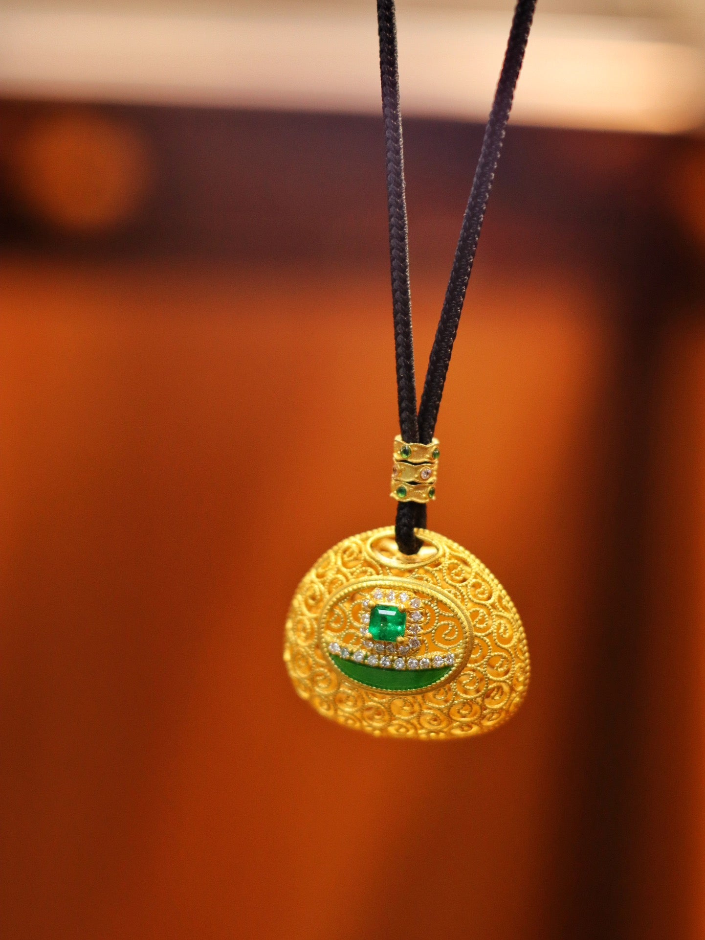 24k Gold Emerald Pendant - Premium Jewelry Collection - 图片 4