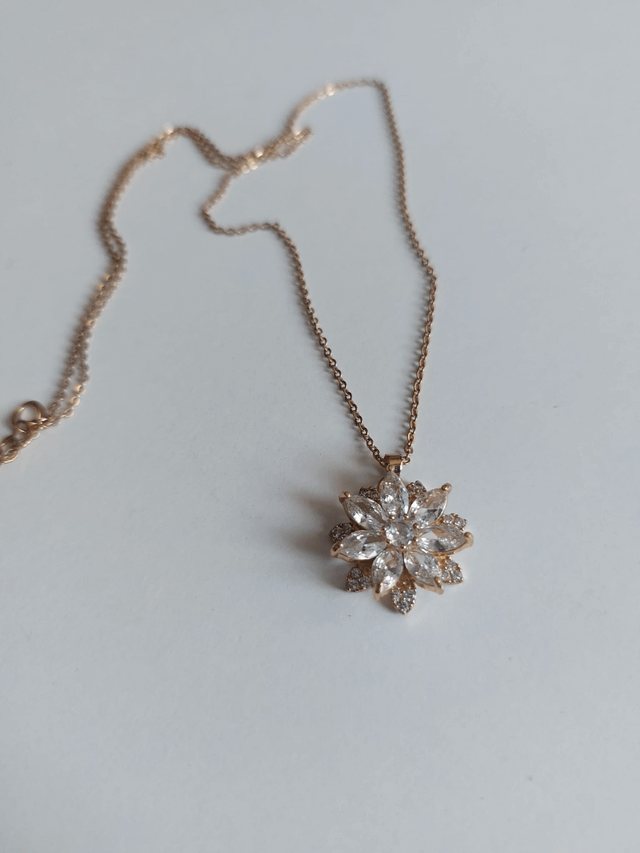 关于用石头保持时尚珠宝的技巧？