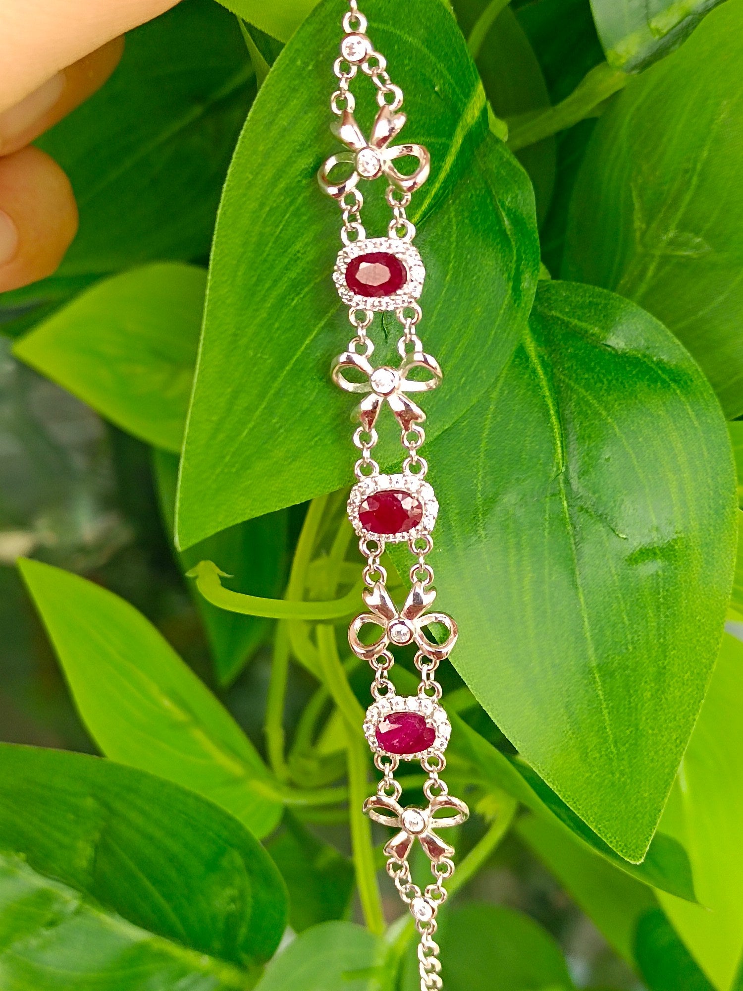 Adorable Ruby Bowknot Bracelet - Fashionable S925 Silver Embedded Jewelry - 图片 6