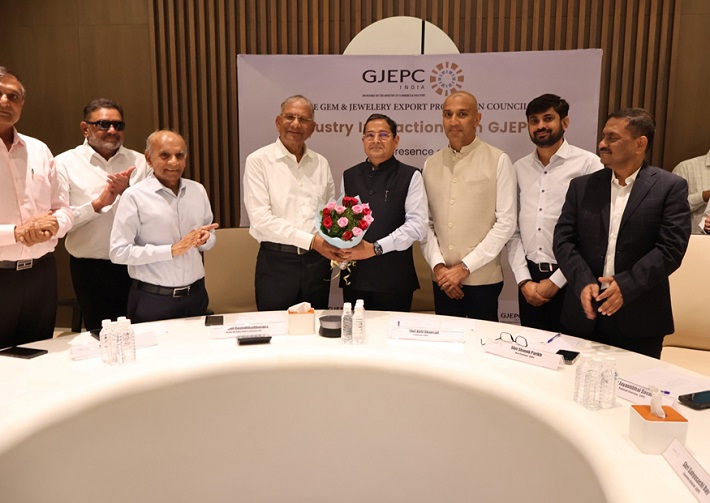 GJEPC Leadership Tackles US Tariffs and Charts Growth Roadmap at Surat Industry Meet