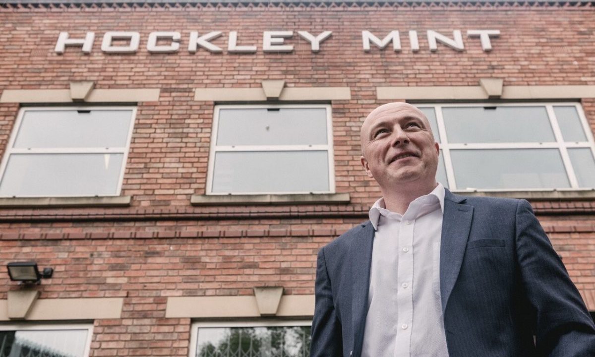 霍克利薄荷MD授予荣誉博士学位