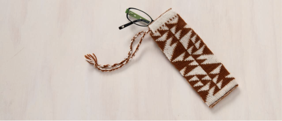 从双针织编织中取出谜