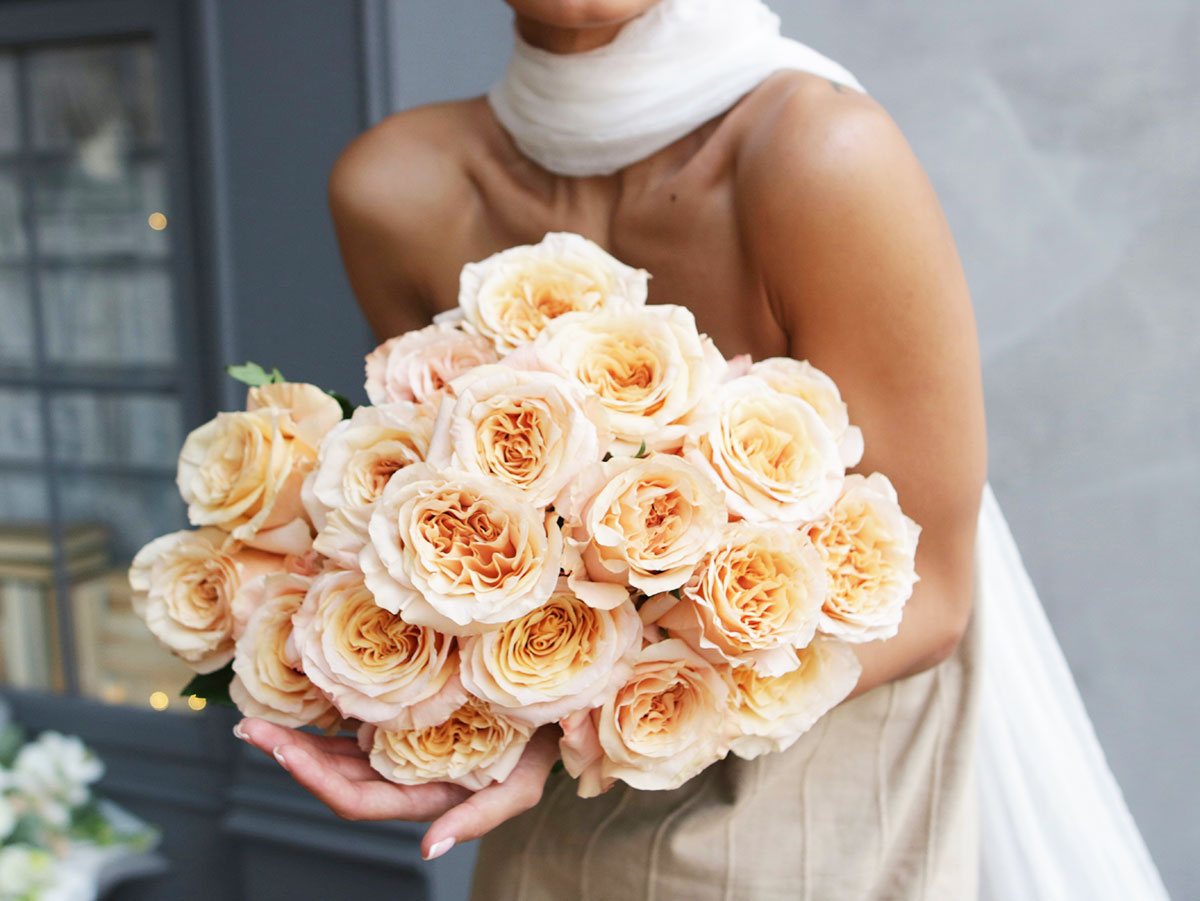 LARGE PEACH BRIDAL BOUQUET