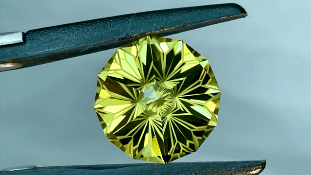 用石英Ooro Verde绘制的银色插曲13.10 CTS