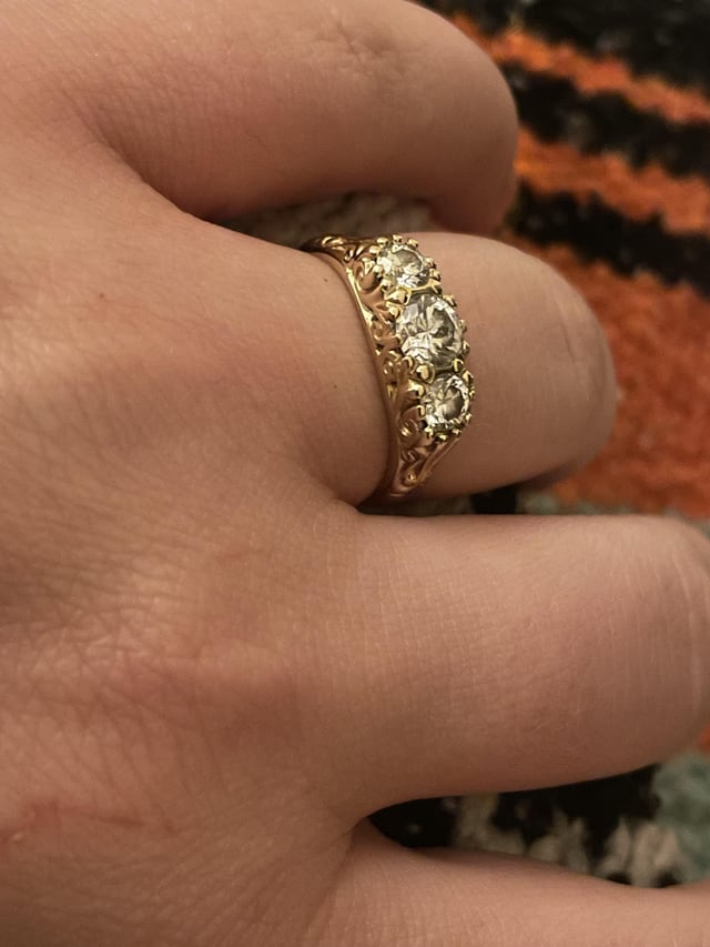 什么是完成Khatami的风格乐队？