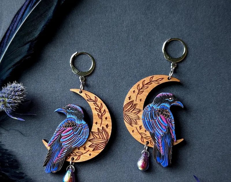 用新鲜手 /装饰珠宝镀的激光激光珠宝