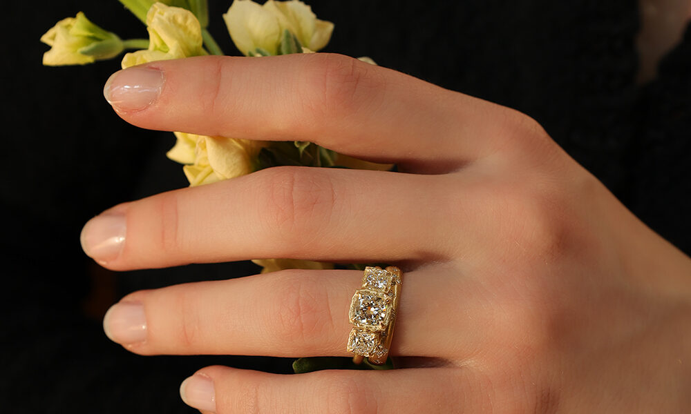 订婚戒指突出了2025年冬季的独立珠宝沙龙