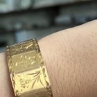 有人会在这种手镯上有上下文吗？