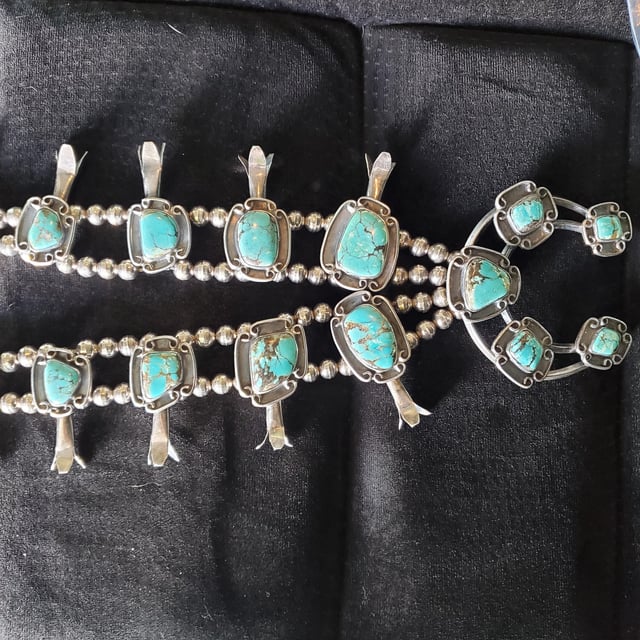 出售房地产寻找5-10-25。原始的美国珠宝。