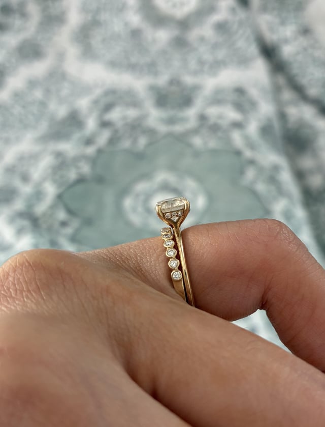 这一集的订婚能否少坐着？