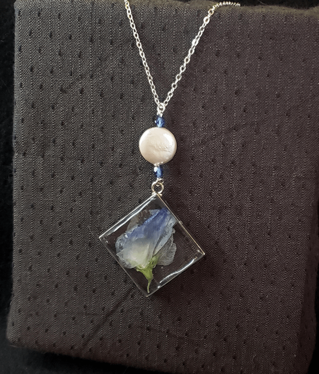 甜豌豆和新鲜的珍珠