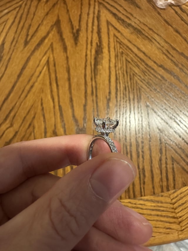 石头群很高吗？