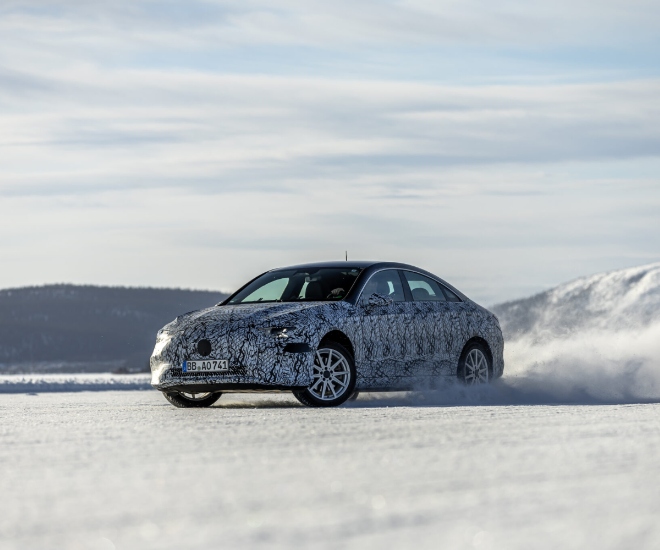 梅赛德斯 - 奔驰如何充电豪华车辆