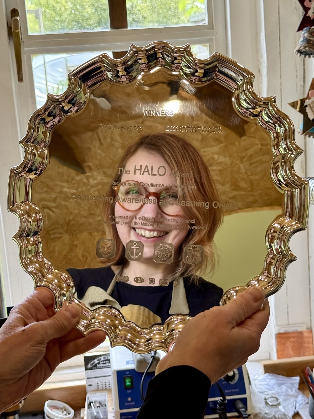 Anna McLoughlin Halo奖得主博客更新-Anna McLoughlin道德优美珠宝