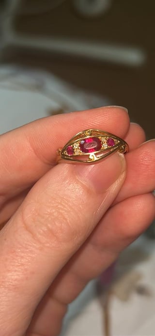 有人可以和那样出去吗？