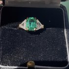 我的新祖母绿戒指