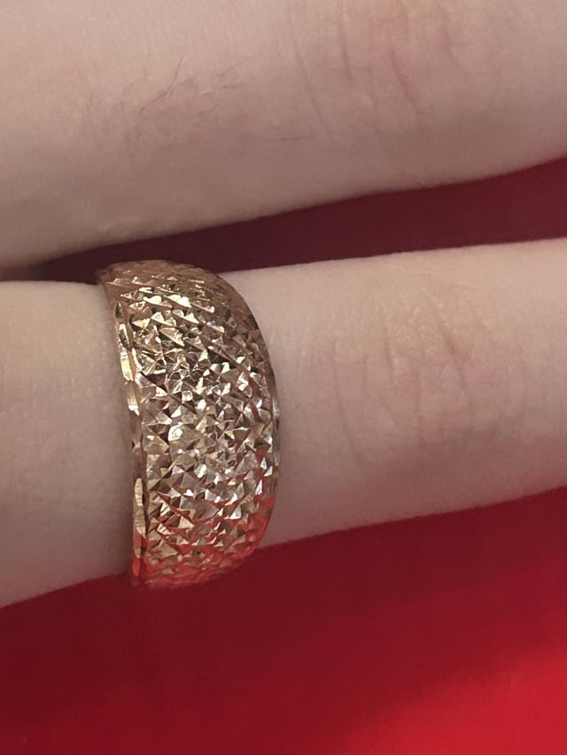 我发现这一集属于我曾祖母，并且想知道是否有人知道这个品牌