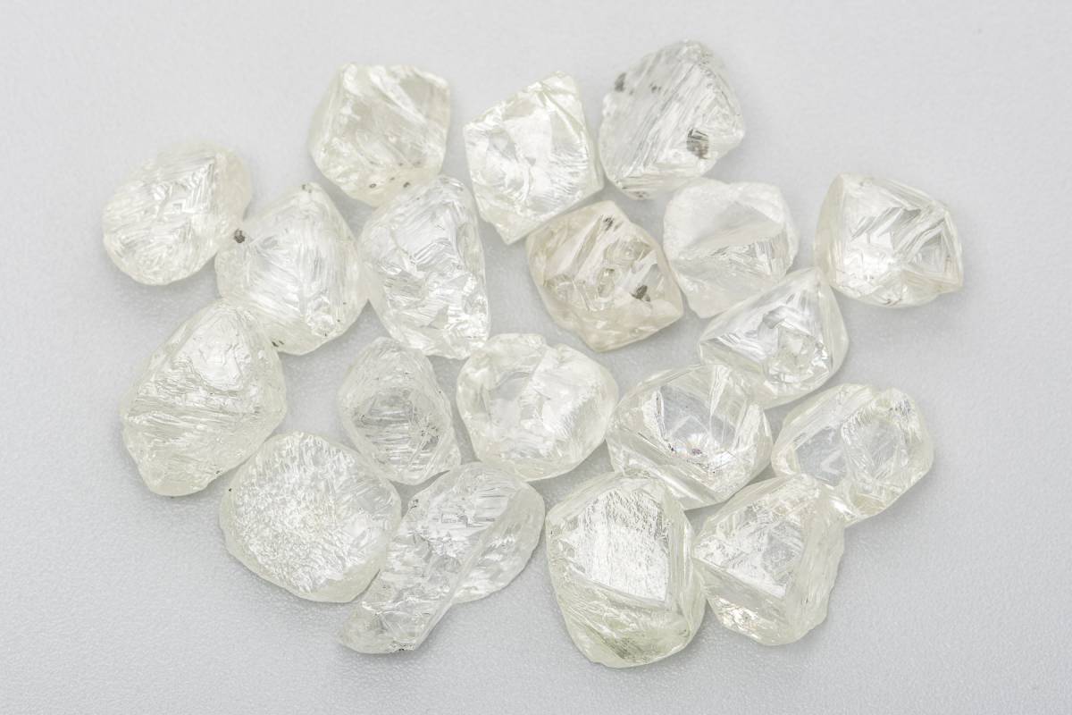 俄罗斯在2024年的全球原油生产价值中维持子弹 - 每月珠宝