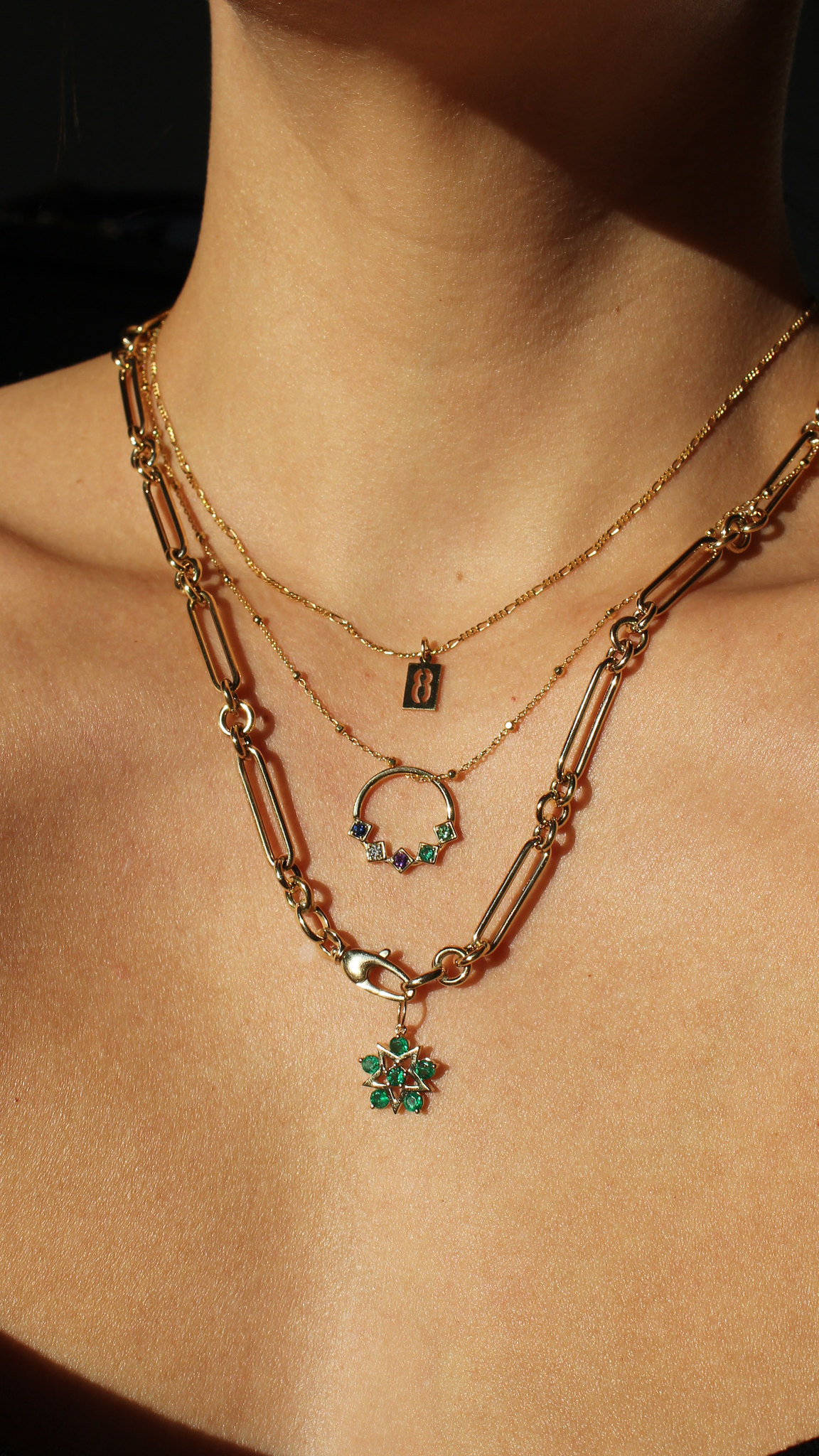 项链的洋娃娃（优雅的洋娃娃） - 宝石八卦