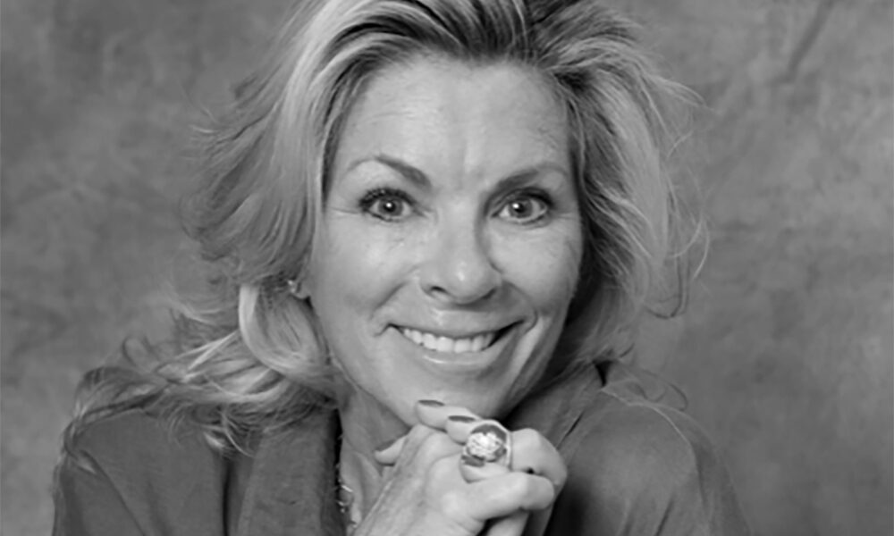 宝石教育如何直接影响零售收入