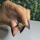 浅色vs颜色：我不知道为什么我的黄色钻石有时看起来很清楚？