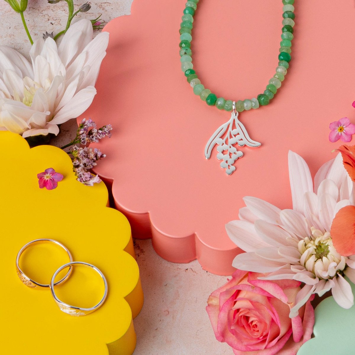 用独特的澳大利亚珠宝庆祝武装日