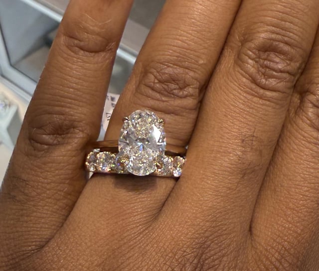 引用了5,000美元的升级戒指