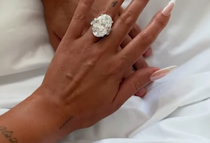 克里斯蒂亚诺·罗纳尔多（Cristiano Ronaldo）的乔治娜·罗德里格斯（Georgina Rodriguez）30多克拉的订婚戒指价值300万美元？