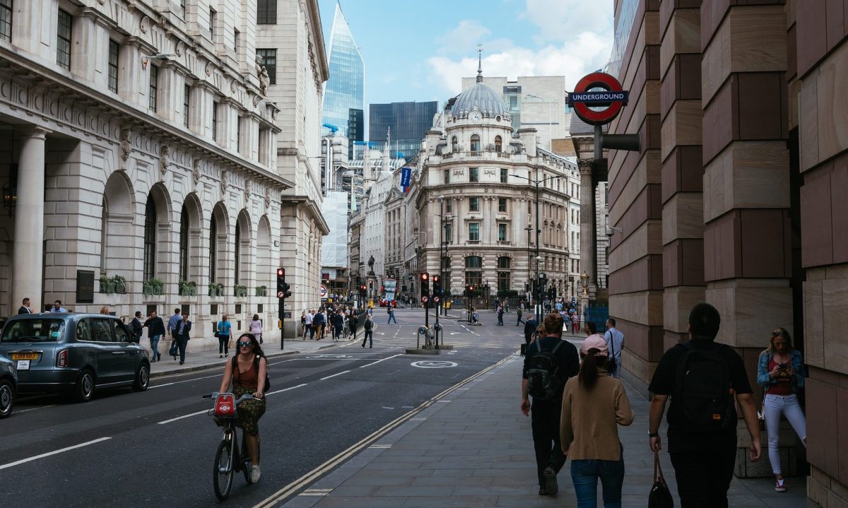 英国GDP GDP商会尽管放缓，但仍击败了期望