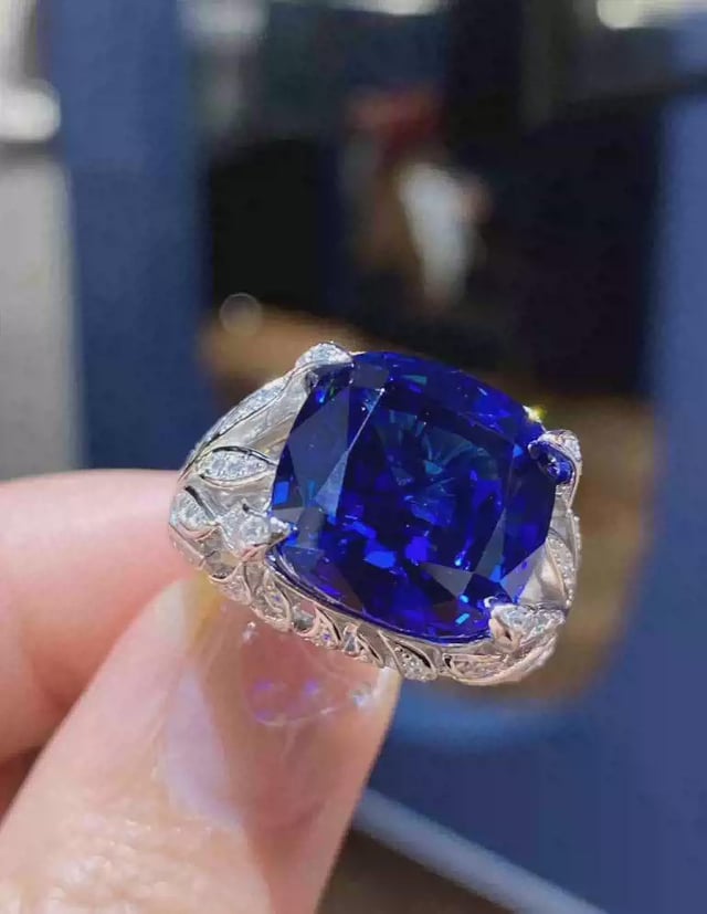 我的男人会爱这个戒指吗？