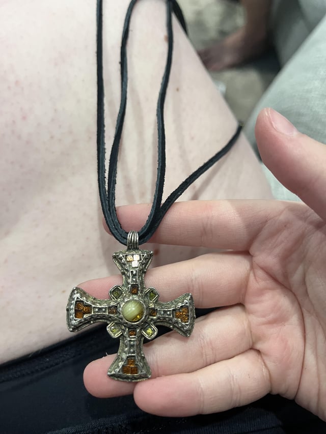 我3周前在伦敦获得了这种交叉，我在市场上与那位女士一起放黑色皮带说是60年代